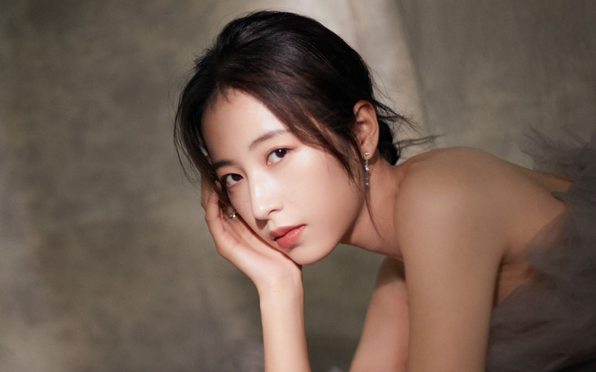 开云集团中国官网-“热刺全力反扑，阿仙奴的稳健防守能否守住胜果？”