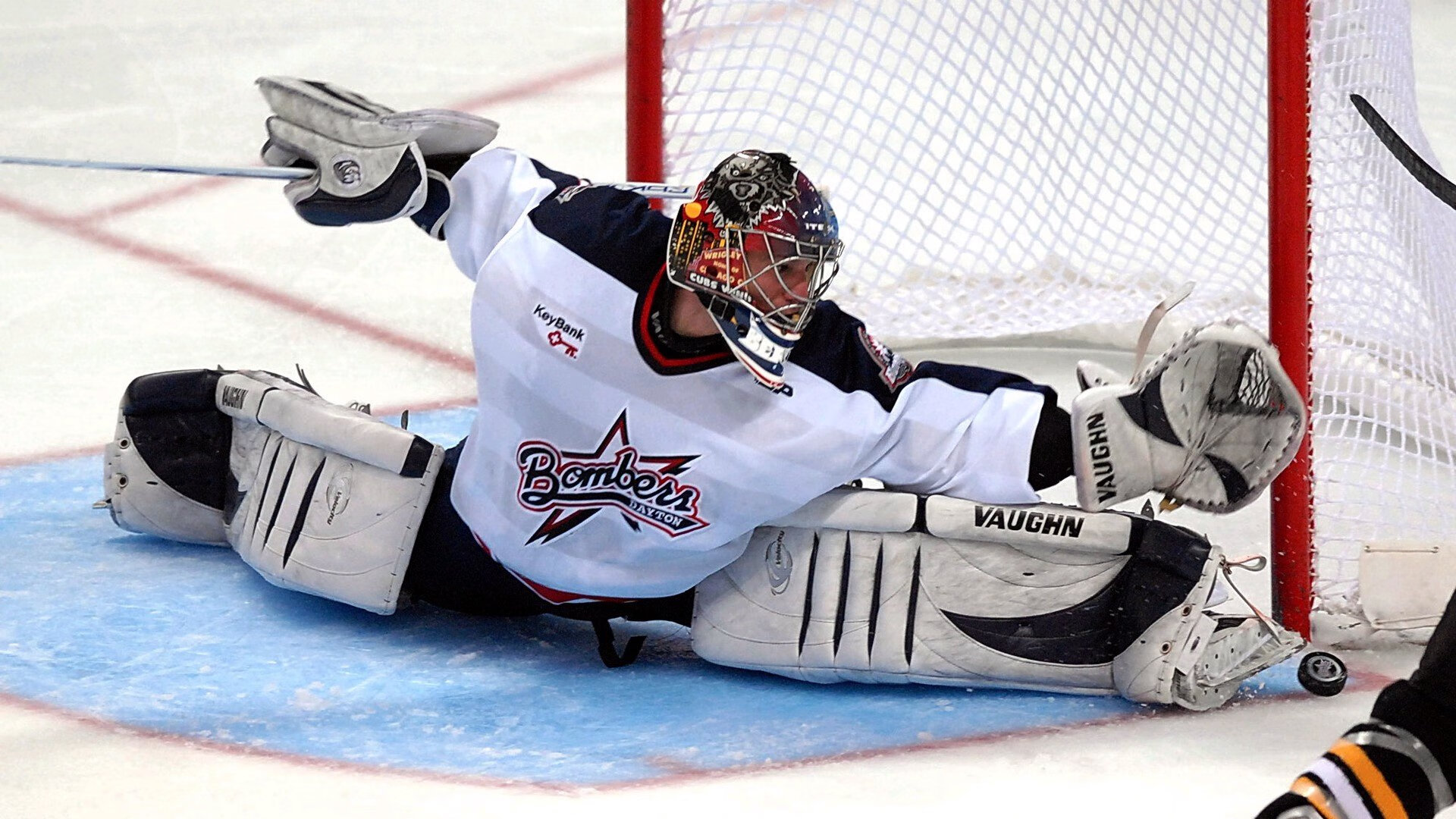 篮网前锋赛后主动要求复盘提升表现,篮网补强大前锋